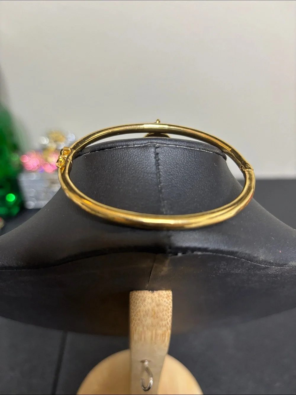 Kate Spade Initial O One In A Million Charm Gold Tone Bangle Bracelet Clasp - Picture 4 of 10